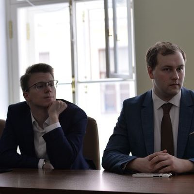ФОТО: Первая дискуссионная площадка